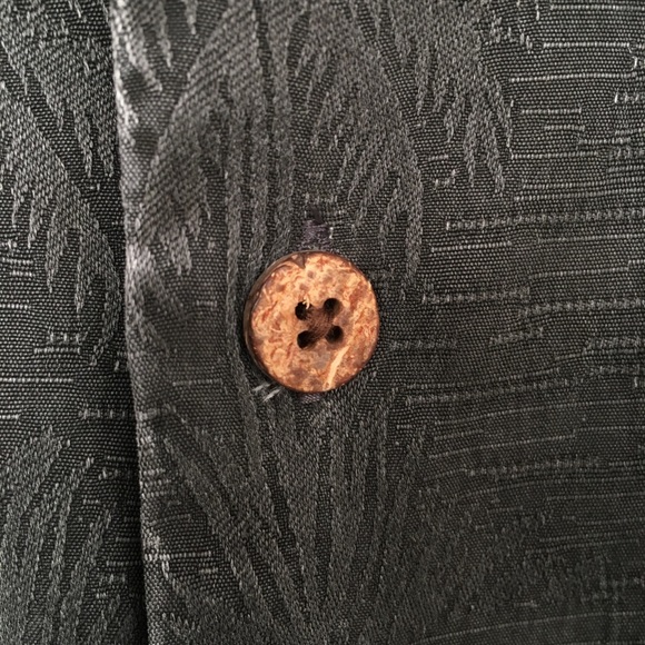 Tommy Bahama 100% Silk Hawaiian Shirt - Picture 3 of 6